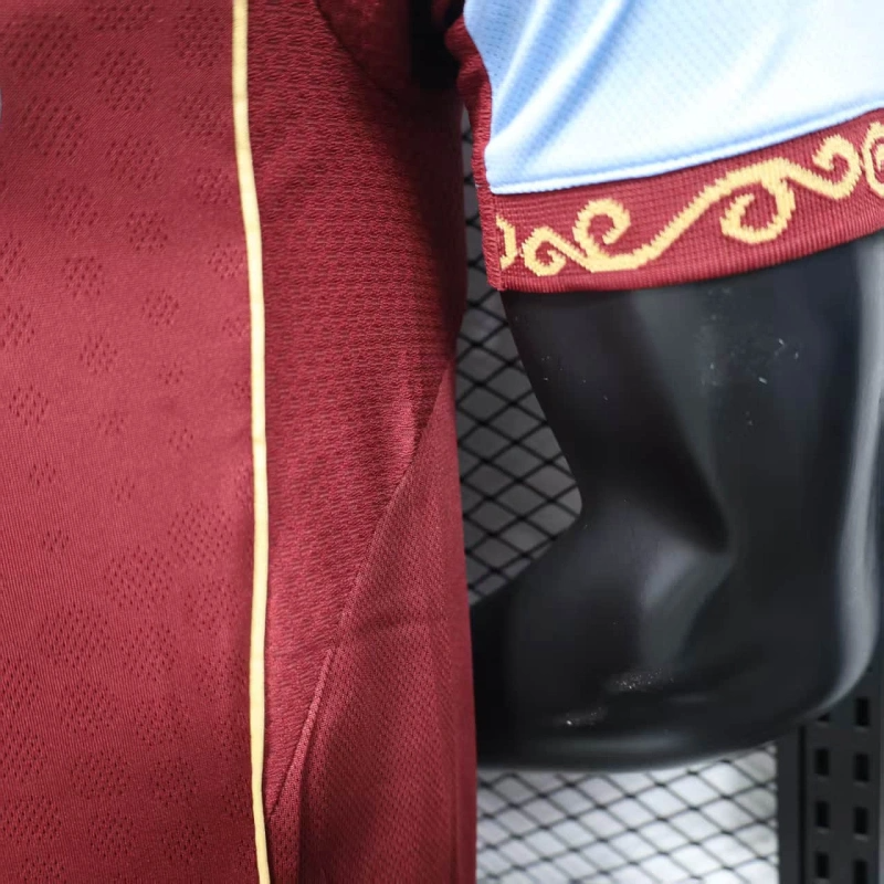 Aston Villa Local 25/26 - Imagen 5